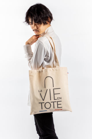 「La vie en tote」の トートバッグ